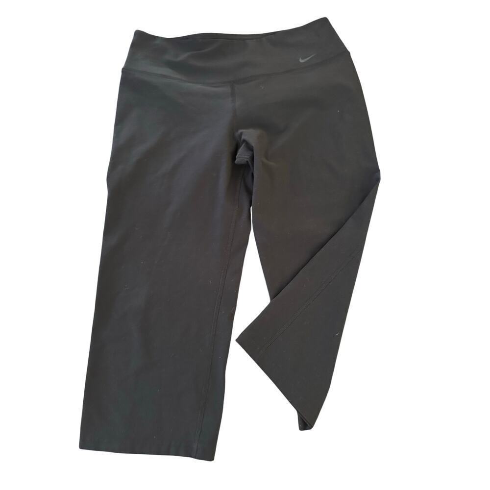 Nike Women's Black Dri-Fit One Legend Capri leggings Pants Size L